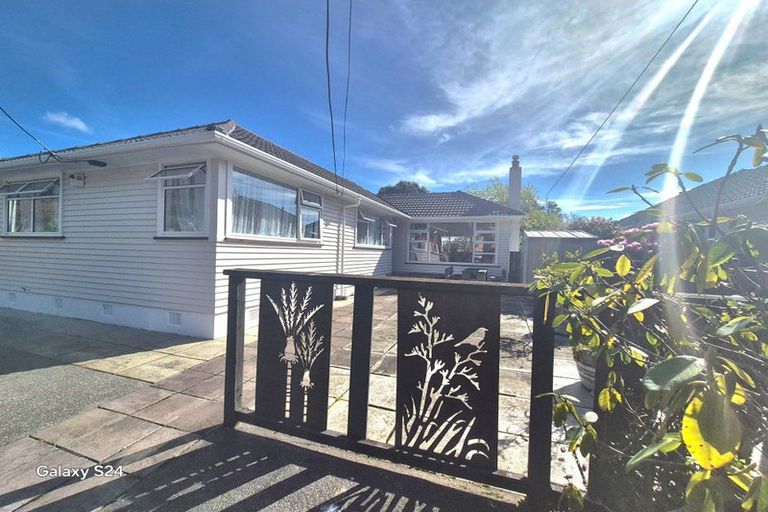 Photo of property in 18 Parnell Street, Fairfield, Lower Hutt, 5011