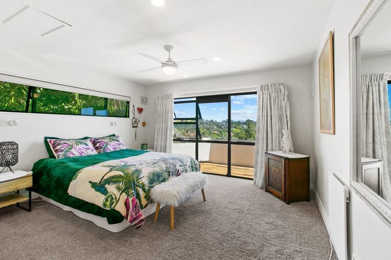 Photo of property in 117 Mangorei Road, Merrilands, New Plymouth, 4312