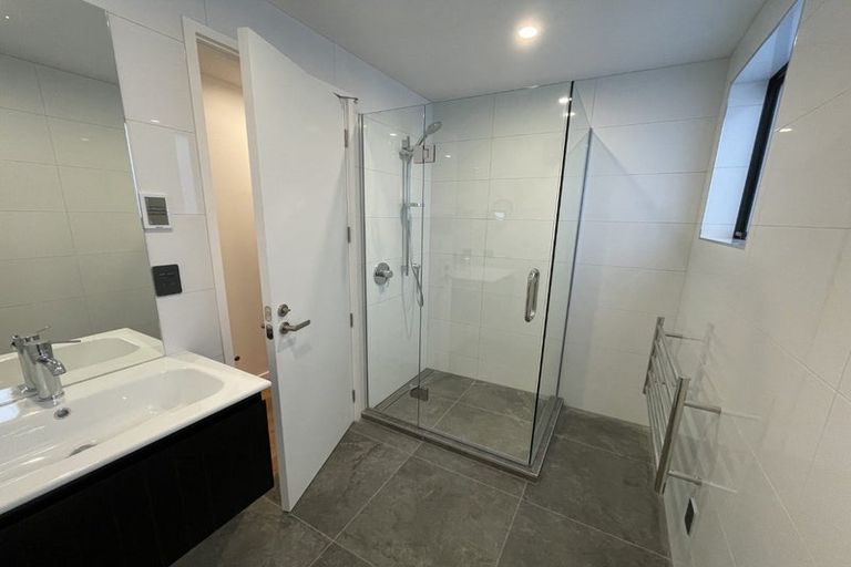 Photo of property in 76 Jeffreys Road, Fendalton, Christchurch, 8052