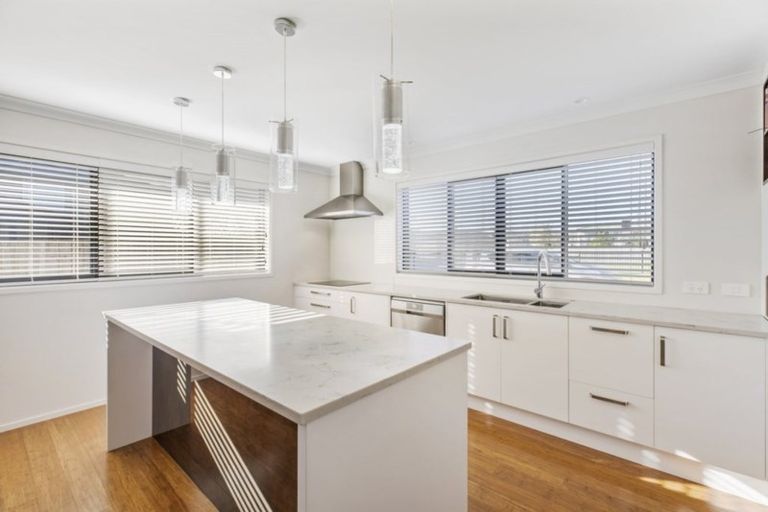 Photo of property in 11 Glory Way, Buckland, Pukekohe, 2677