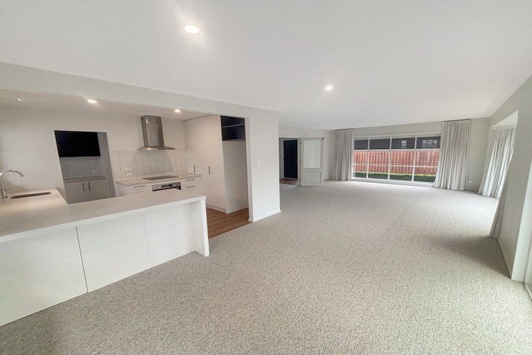 Photo of property in 37 Church Lane, Merivale, Christchurch, 8014