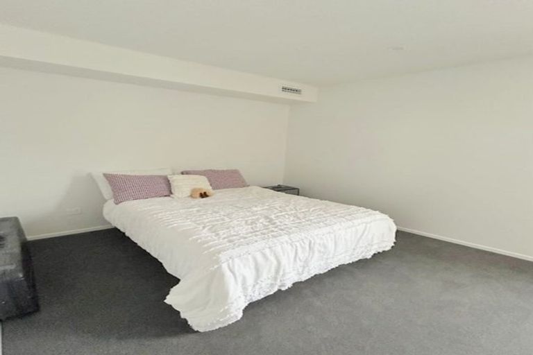 Photo of property in 216 The Parade, Island Bay, Wellington, 6023