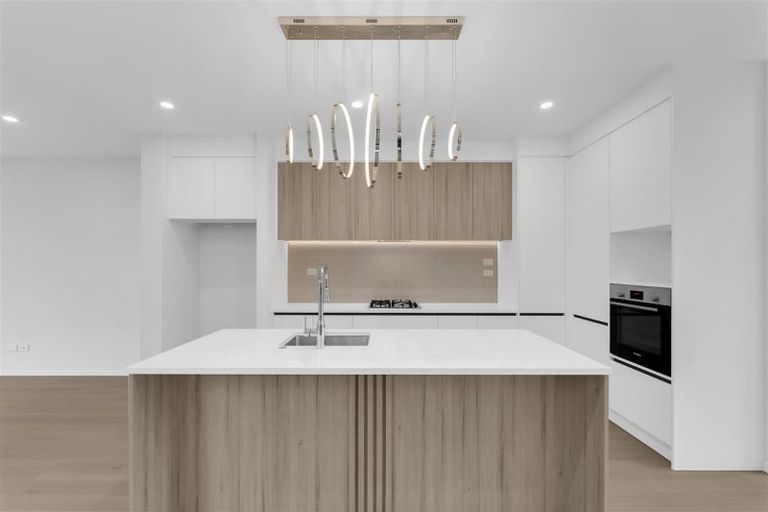 Photo of property in 14 Waimarie Drive, Karaka, 2578