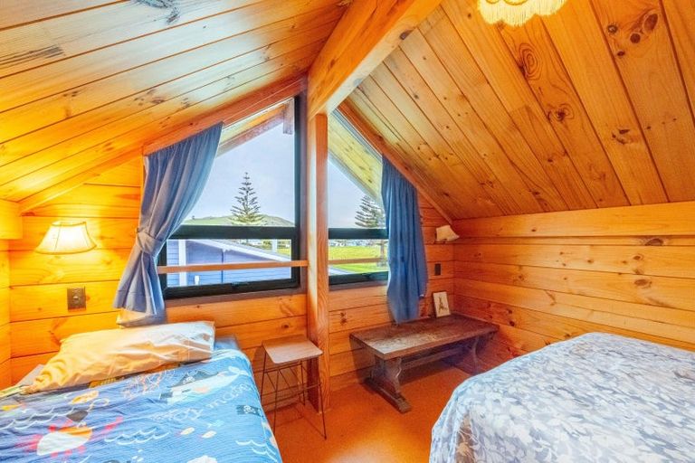 Photo of property in 3432 Pourerere Beach Road, Pourerere, Omakere, 4271