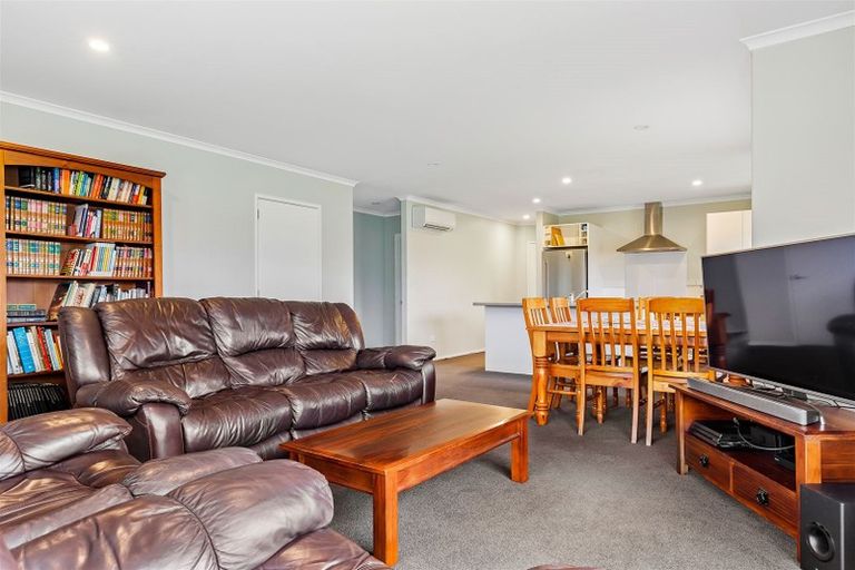 Photo of property in 23 Lewis Crescent, Rolleston, 7614