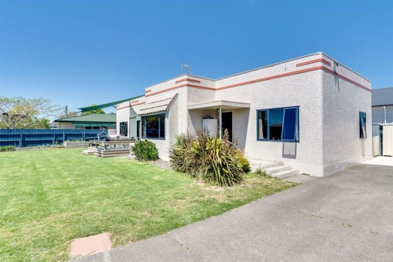 Photo of property in 7 Howard Road, Taradale, Napier, 4112