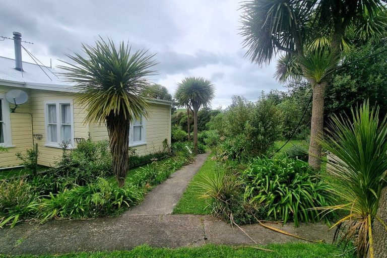 Photo of property in 20 Makomako Street, Pongaroa, 4991