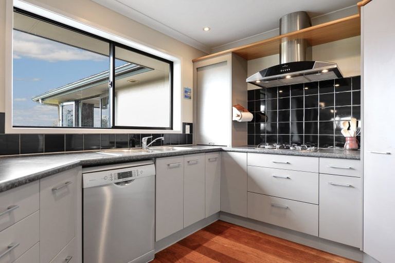 Photo of property in 12 Peninsula Point, Huntington, Hamilton, 3210