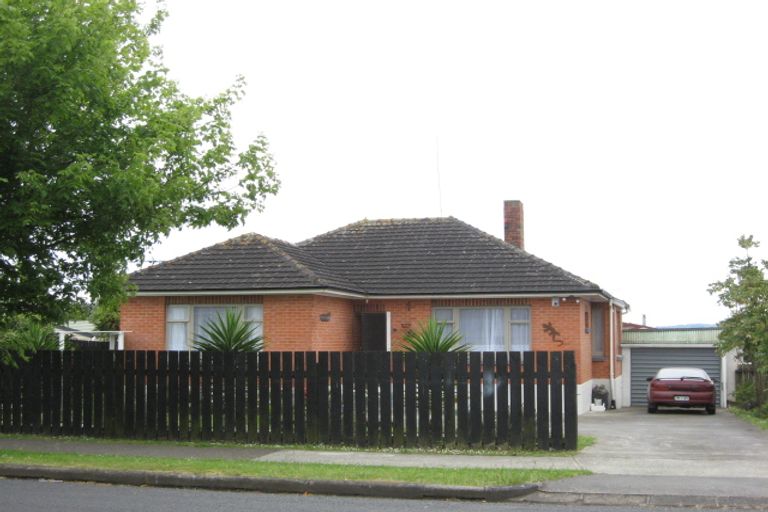 Photo of property in 51 Beatty Road, Pukekohe, 2120