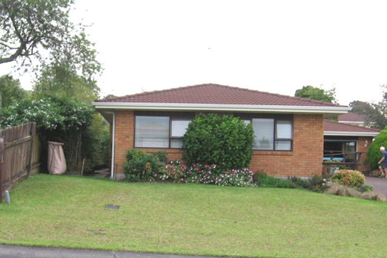 Photo of property in 18a Realm Place, Massey, Auckland, 0614