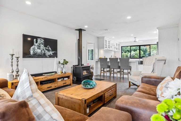 Photo of property in 301 School Road, West Eyreton, Rangiora, 7475