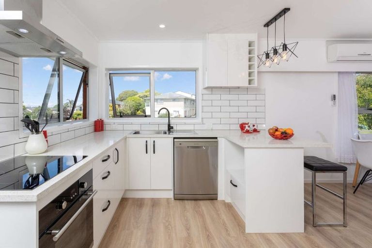 Photo of property in 1/30 Copley Street, New Lynn, Auckland, 0600