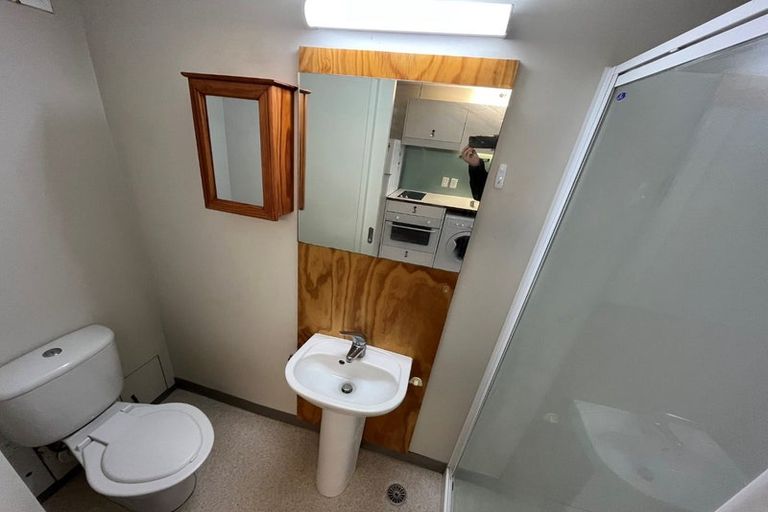 Photo of property in Urbane Apartments, 35/29 Webb Street, Mount Cook, Wellington, 6011