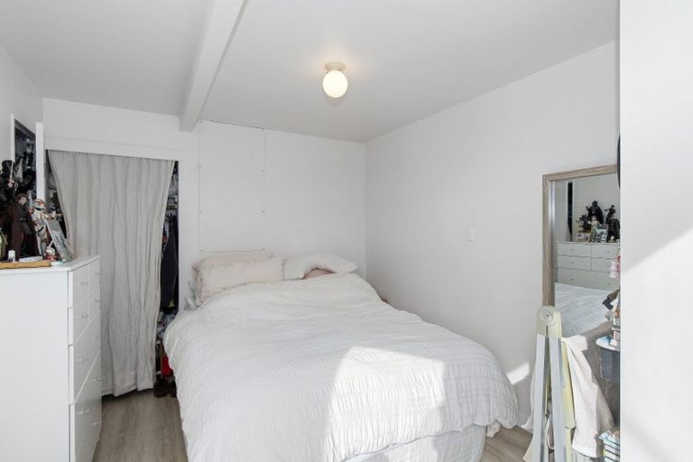 Photo of property in 3 Mcintyre Avenue, Mount Victoria, Wellington, 6011