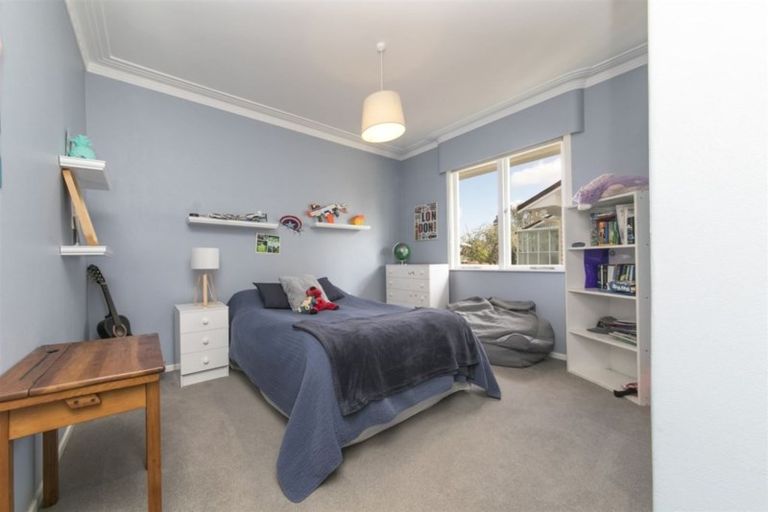 Photo of property in 10 Murray Road, Te Atatu Peninsula, Auckland, 0610