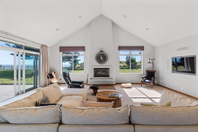 Photo of property in 379c Pukearuhe Road, Waiiti, Urenui, 4377