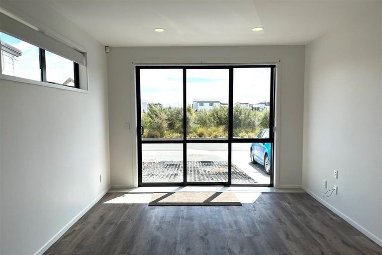 Photo of property in 36 Minhas Road, Papakura, 2110