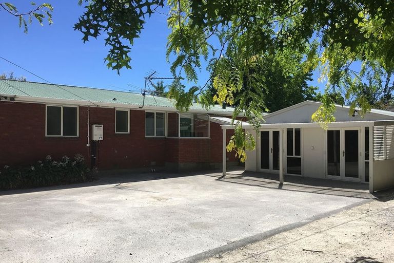 Photo of property in 59 Middleton Road, Upper Riccarton, Christchurch, 8041