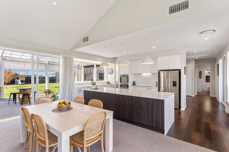 Photo of property in 10 Silver Peaks Drive, West Melton, 7618