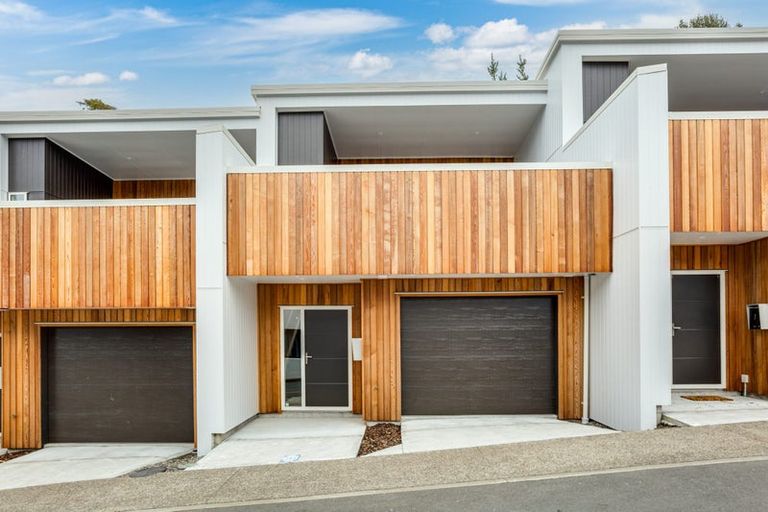 Photo of property in 3 Pakura Place, Wainuiomata, Lower Hutt, 5014