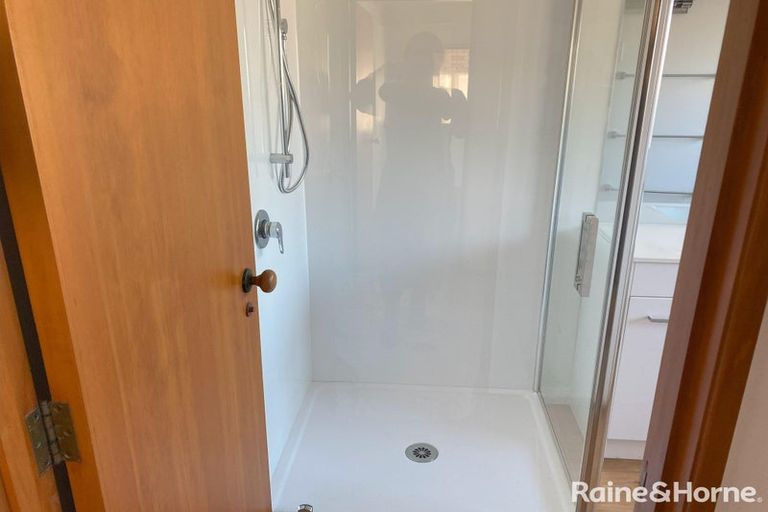 Photo of property in 497b Devonport Road, Tauranga South, Tauranga, 3112