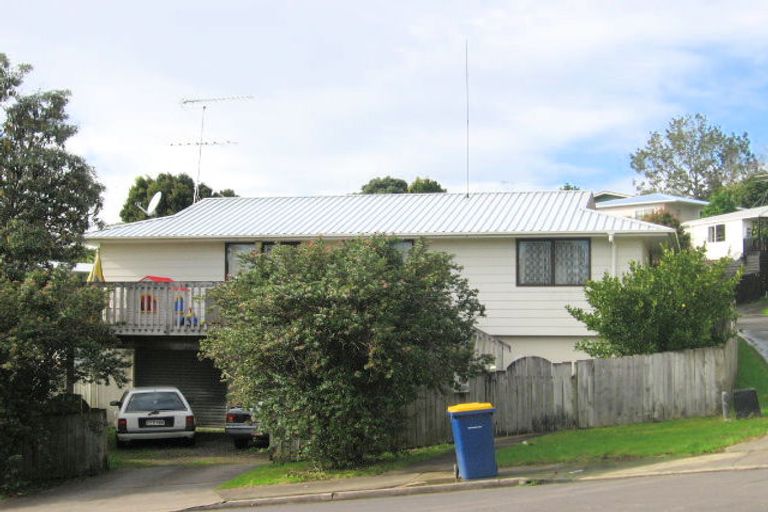 Photo of property in 36 Lilburn Crescent, Massey, Auckland, 0614