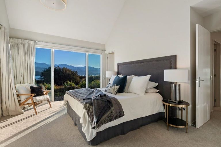 Photo of property in 24 Briar Bank Drive, Wanaka, 9305