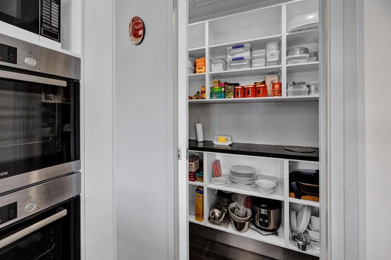 Photo of property in 74 Broadway, Stratford, 4332