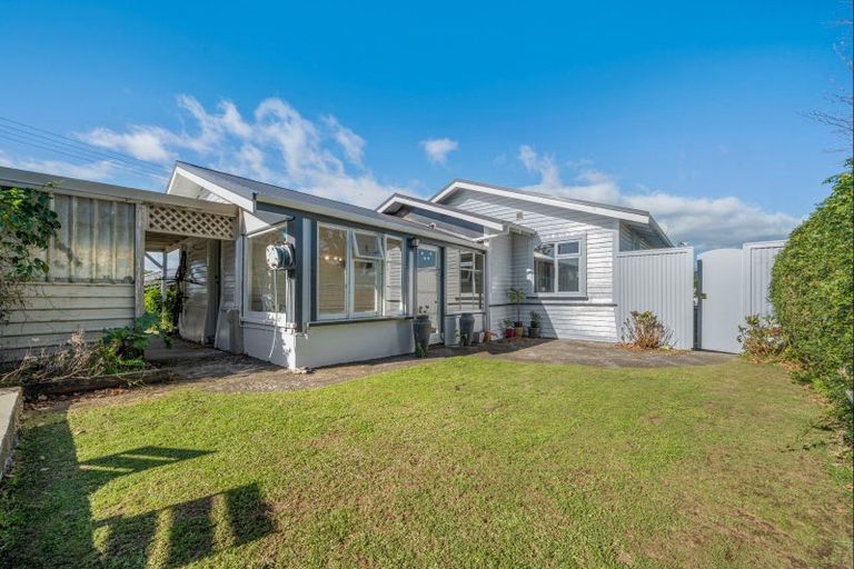 Photo of property in 14a Walsh Road, Westown, New Plymouth, 4310