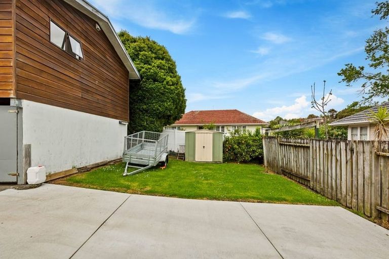 Photo of property in 80 Kervil Avenue, Te Atatu Peninsula, Auckland, 0610
