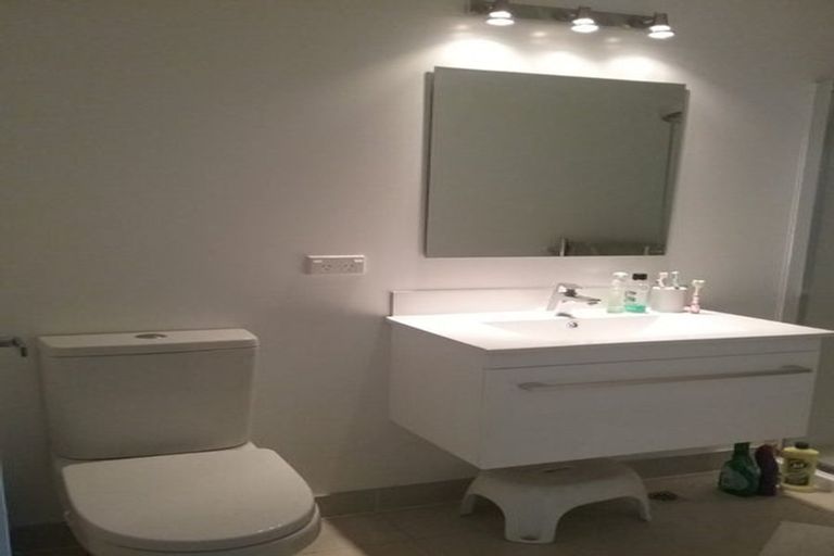 Photo of property in 19u5 Collins Avenue, Tawa, Wellington, 5028