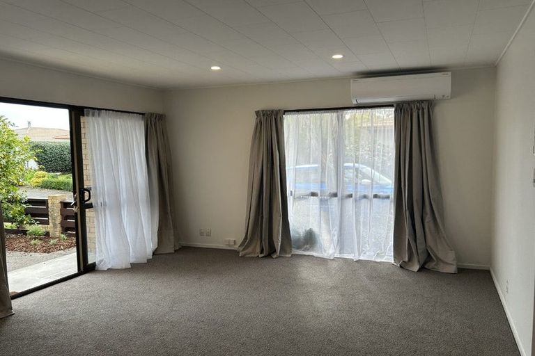 Photo of property in 1/2 Bill Ashcroft Grove, Havelock North, 4130