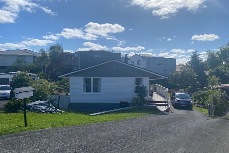 Photo of property in 8 Silver Birch Rise, Henderson, Auckland, 0612