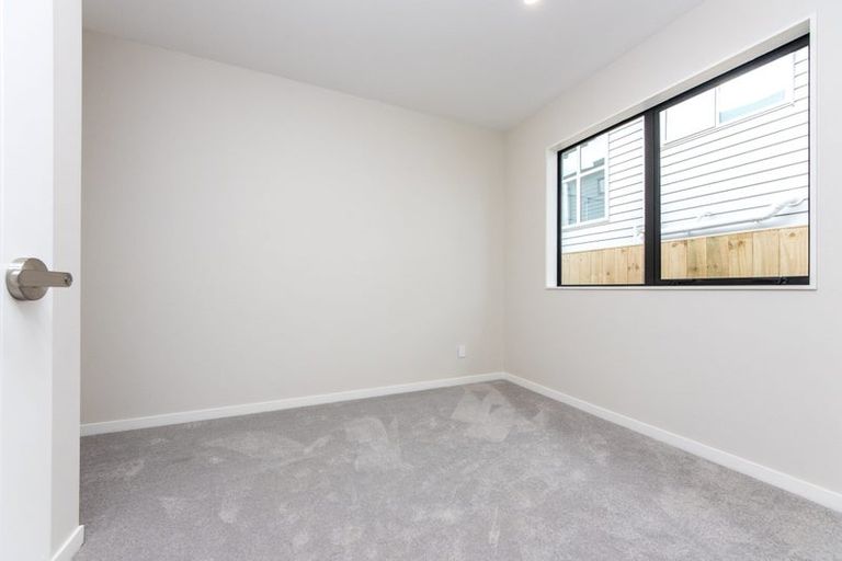 Photo of property in 19 Thomas Rielly Avenue, Hobsonville, Auckland, 0616