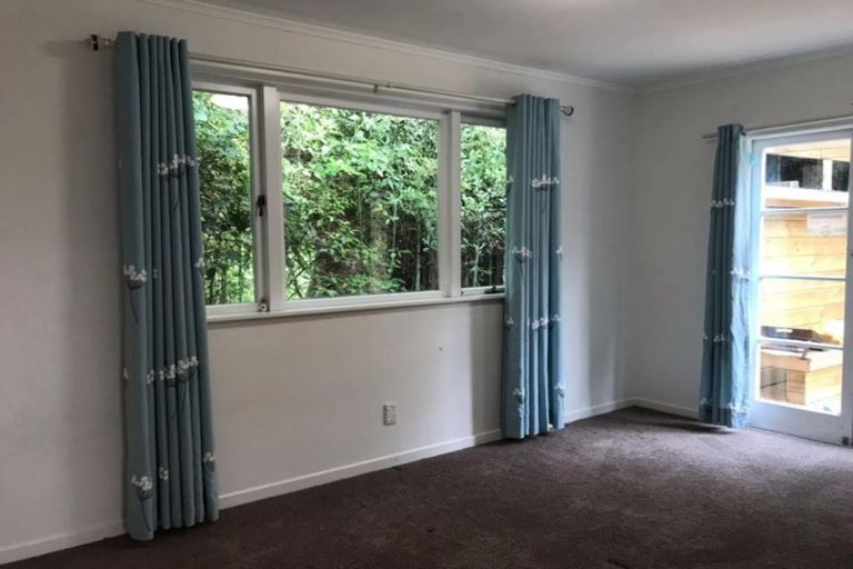 Photo of property in 21 Channel Road, Campbells Bay, Auckland, 0630