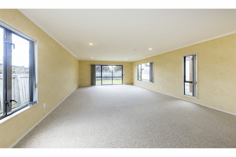 Photo of property in 17 Ksenia Drive, Flat Bush, Auckland, 2019
