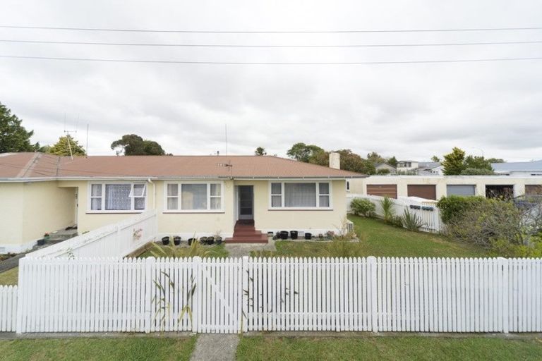 Photo of property in 341 Botanical Road, West End, Palmerston North, 4412