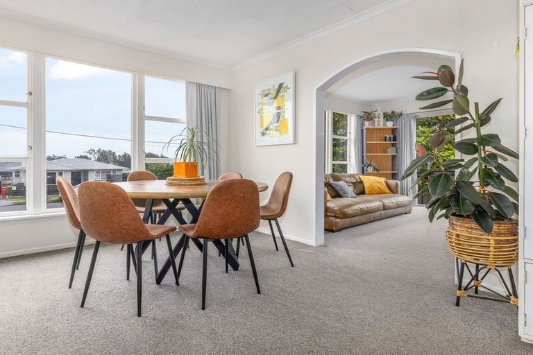 Photo of property in 4 Graham Street, Levin, 5510