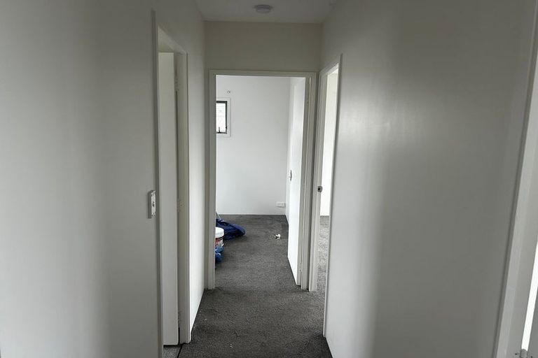 Photo of property in 2/4 Royal Arch Place, Rosehill, Papakura, 2113