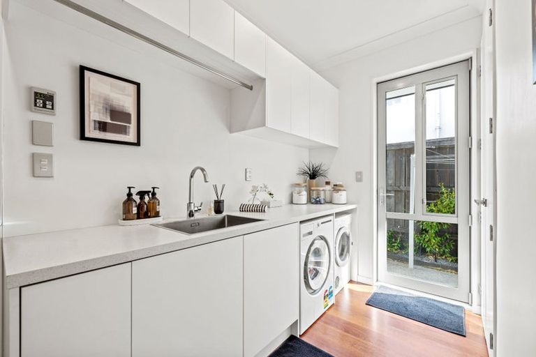 Photo of property in 77 Perry Street, Papanui, Christchurch, 8053