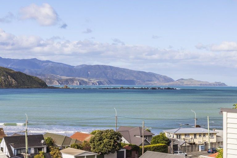 Photo of property in 216c Sutherland Road, Lyall Bay, Wellington, 6022