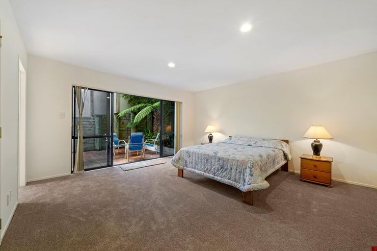 Photo of property in 1/27 Tumbridge Place, Somerville, Auckland, 2014
