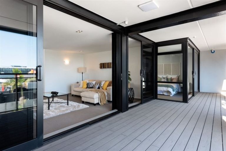 Photo of property in 2-06/424 Maunganui Road, Mount Maunganui, 3116