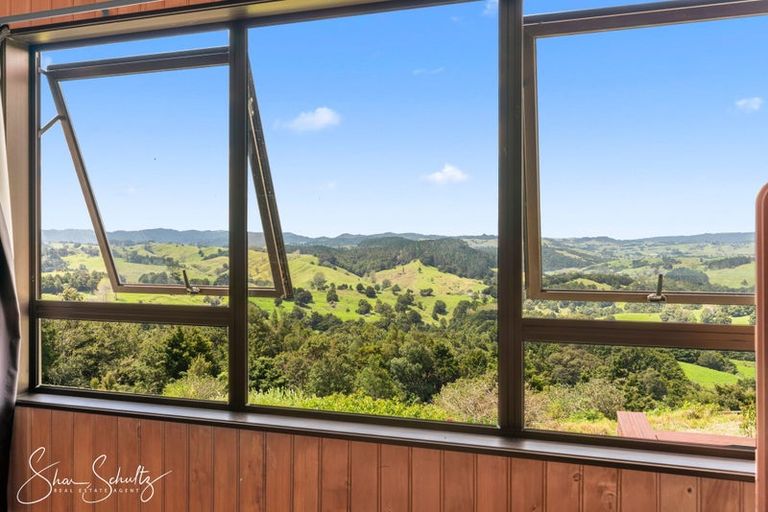 Photo of property in 338 Wairere Road, Waitakere, Henderson, 0782