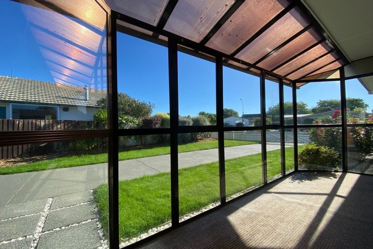 Photo of property in 8 Pelorus Place, Harewood, Christchurch, 8051