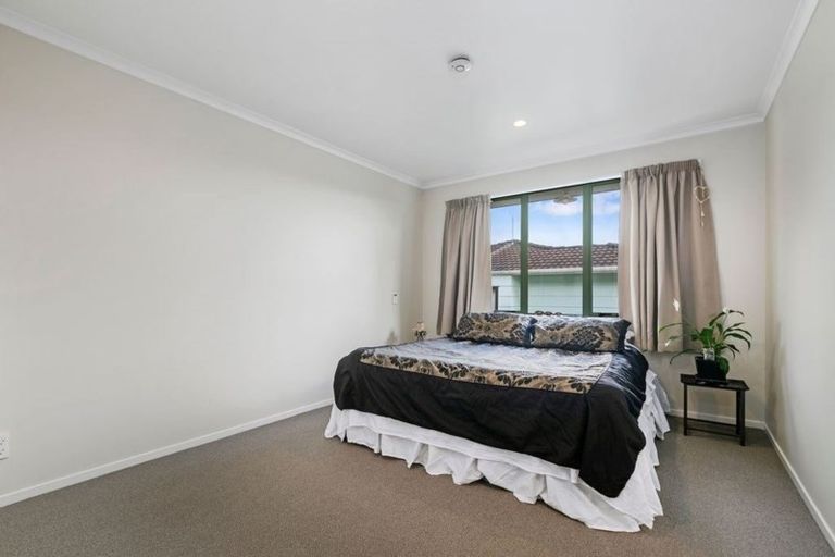 Photo of property in 40d James Laurie Street, Henderson, Auckland, 0612