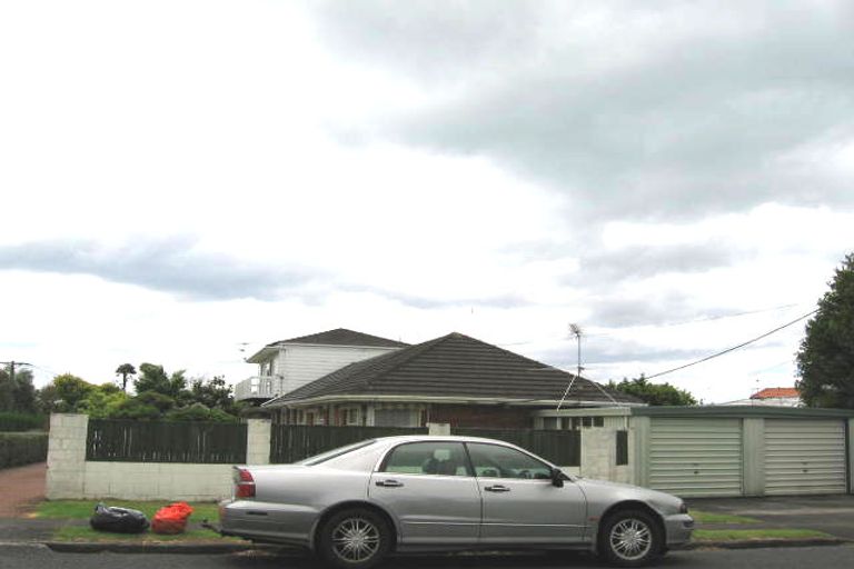 Photo of property in 1/4a Frater Avenue, Milford, Auckland, 0620