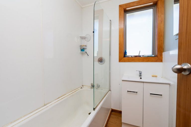 Photo of property in 17 Glenelg Street, Bradford, Dunedin, 9011