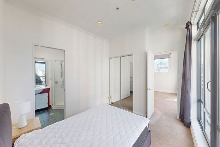 Photo of property in Atrium Towers, 9a/154 The Terrace, Wellington Central, Wellington, 6011