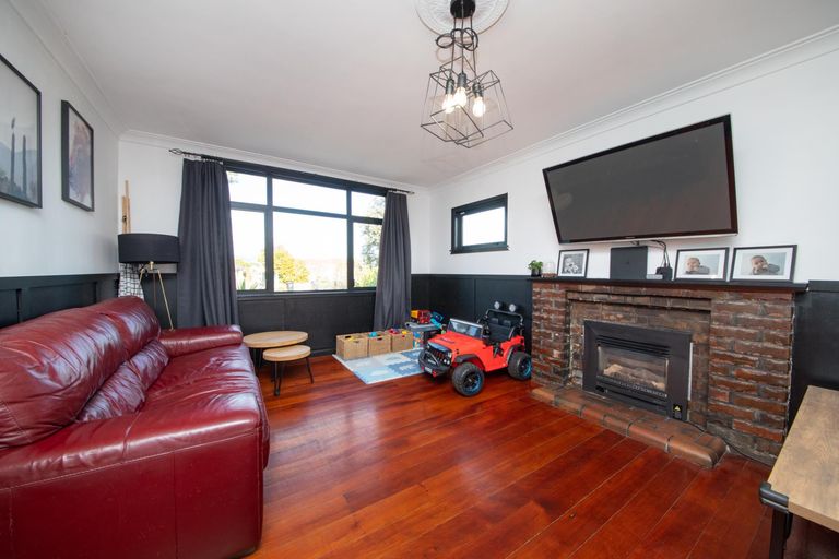 Photo of property in 147 College Street, Awapuni, Palmerston North, 4412
